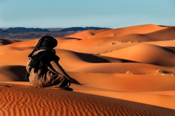 RETIRE-SE E VÁ AO DESERTO